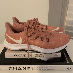 ❗️SOLD❗️NWOT - Nike Air Zoom Pegasus Blush Running Sneakers